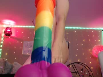 girl
        milf_lacey cam image #4771927