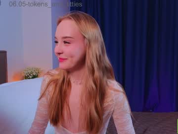 girl
        lissa_meooow cam image #4093714