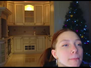 girl
        shirleywhitney cam image #3143191
