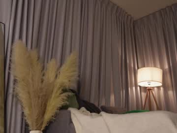 girl
        blair_fox cam image #6804495