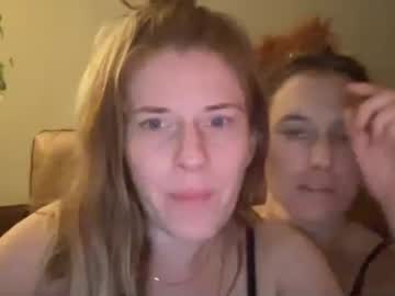 couple
        fartsmommy cam image #603304