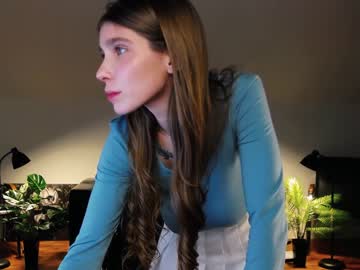 girl
        rich_roxy cam image #3012539