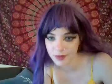 girl
        angel_dream111 cam image #1688216