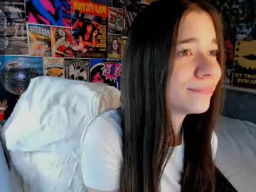 girl
        flirtykitty_ cam image #6441170