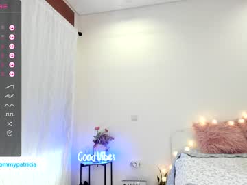 girl
        angel_danm_milf cam image #2399673