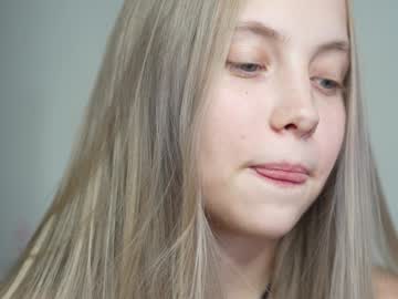 girl
        appr0ved cam image #5590386