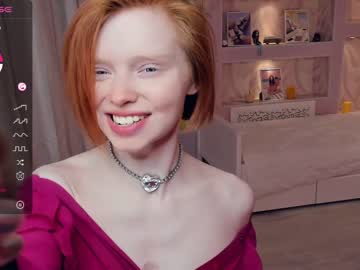 girl
        gingers_hugs cam image #3204270
