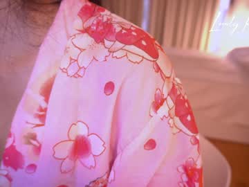 girl
        lovely_keisha cam image #3752759