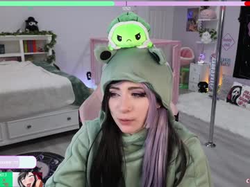 girl
        crimsonkitten cam image #5926274