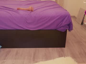girl
        chery_lady22 cam image #1537009