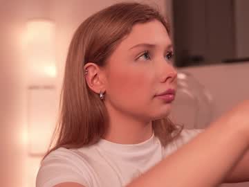girl
        april_blush cam image #6086546