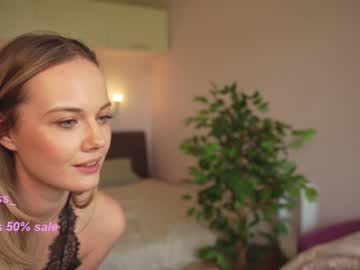 girl
        your_kat cam image #1725864