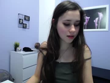 girl
        camille_iam cam image #606273
