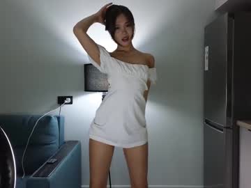 girl
        jujuyang cam image #6388791