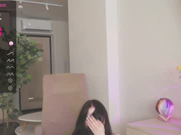 girl
        oki_dokie cam image #2305220