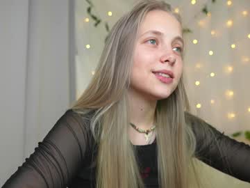 girl
        appr0ved cam image #5194426