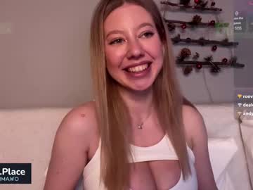 girl
        emmaandjake cam image #6259718