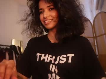 girl
        mariyya cam image #6859355