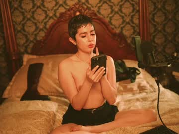 girl
        j_o_a_n cam image #5824413