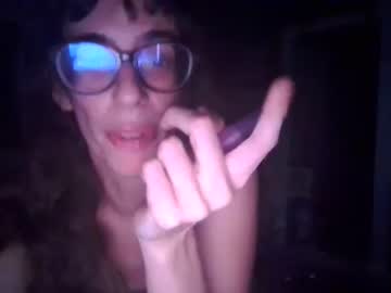 girl
        abc1234567891011213 cam image #2479769