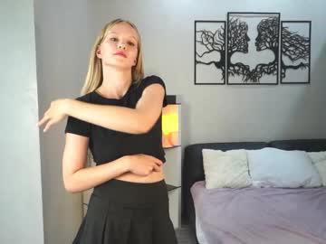 girl
        pollycilley cam image #4891839