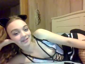 couple
        adrienna420 cam image #2872706