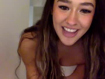girl
        teleaevansss cam image #4373667