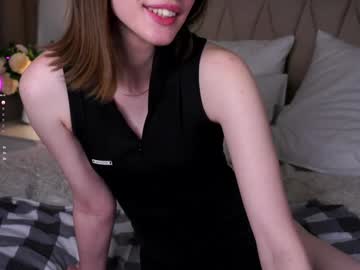 girl
        aislyfarran cam image #5179383