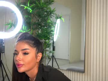 girl
        alexxiskye cam image #6796831