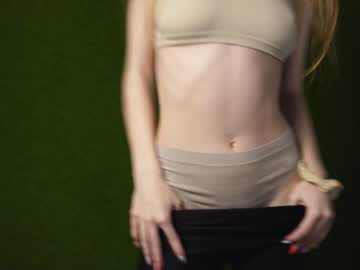 girl
        tinabredley cam image #3321388