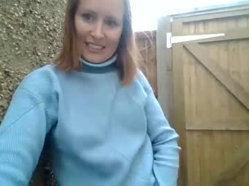 girl
        eatmypie69 cam image #2767540