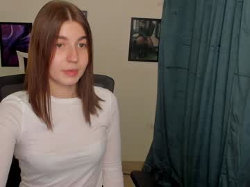 girl
        stacy_cy cam image #5366738
