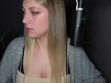 girl
        alexa_dream cam image #4343863