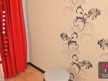 girl
        mila_milka_ cam image #2272890