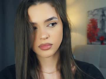 girl
        zarabeamer cam image #6783901