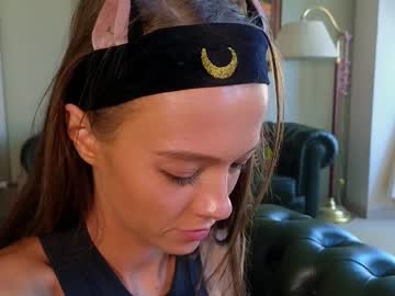 girl
        _demi_dee_ cam image #4161008
