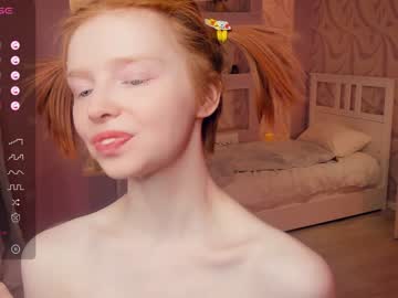 girl
        gingers_hugs cam image #3167704