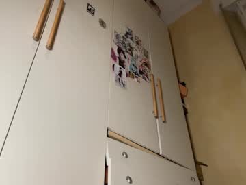 girl
        faseremx cam image #4594979
