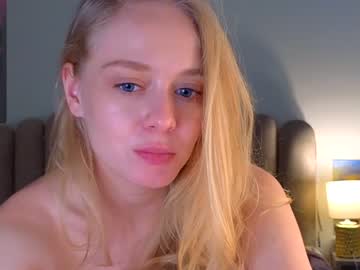 girl
        stacy_fanning cam image #4101840
