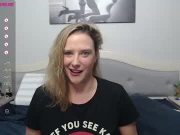 girl
        bluexstacey cam image #1594504