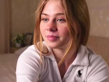 girl Live Cam Girls Love To Strip Naked For Their Viewers with esmegodbold