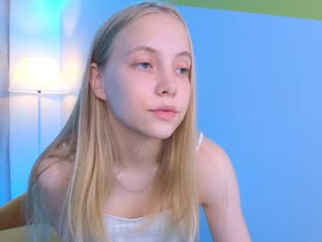 girl
        appr0ved cam image #1925572