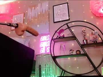 girl
        milf_lacey cam image #2756984