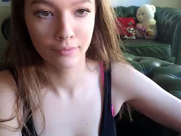 girl
        _demi_dee_ cam image #5144692