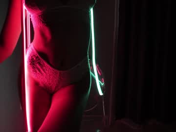 girl
        tessarosse_ cam image #1431166