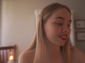 girl
        bibi_it_is cam image #6643817