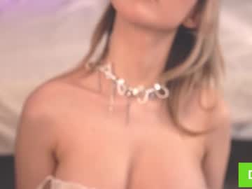 girl
        telladreamer_ cam image #6235448