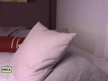 girl
        latinella cam image #5056564