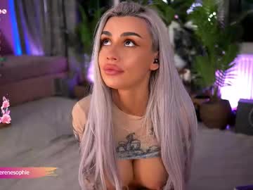 girl
        serene_sophiex cam image #6555234