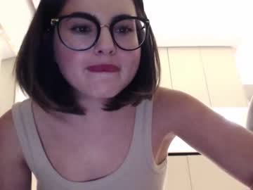girl
        playnofuckinggames cam image #1117723